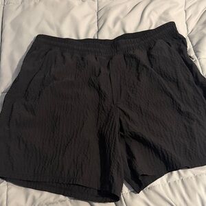 Men's black shorts lululemon sz XL